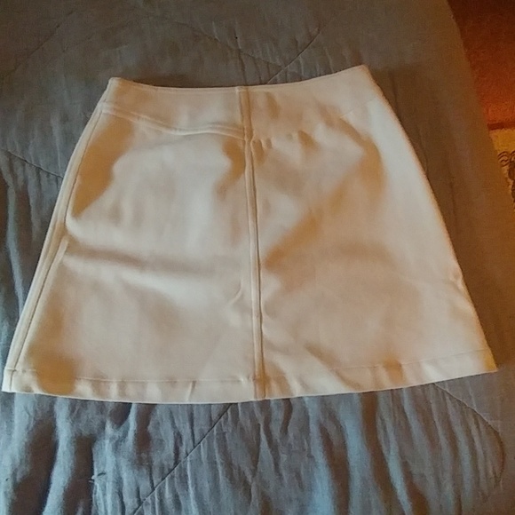 Express mini skirt-size 3/4 petite - Picture 5 of 6